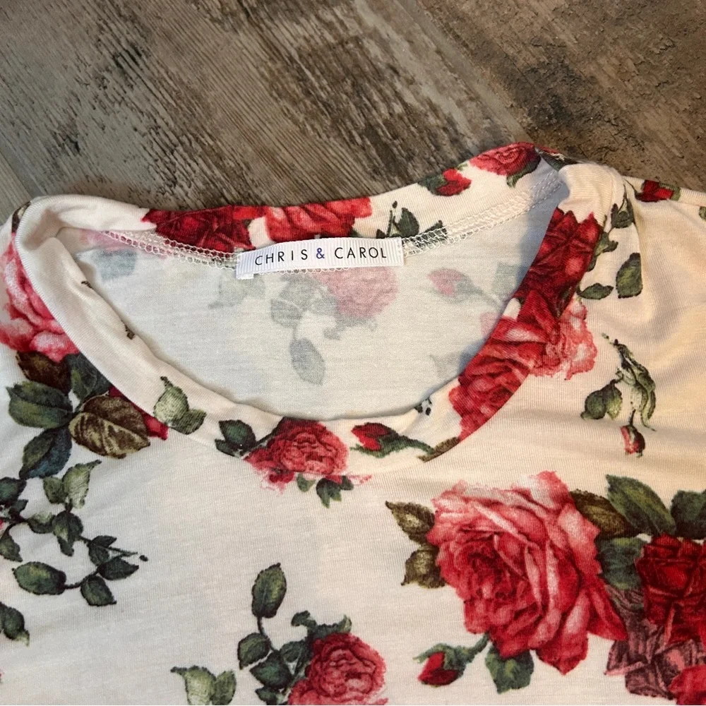 🌹Chris & Carol🌹 Red and Cream Rose Floral Short Sleeve Tunic Top - Picture 2 of 7